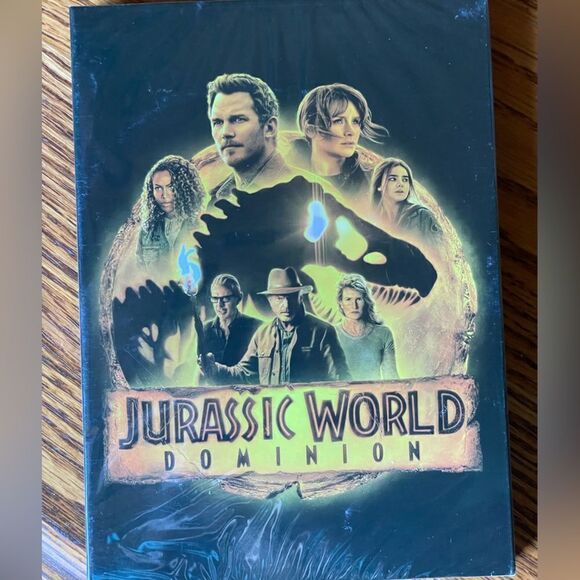 Jurassic World Dominion DVD (BRAND NEW) - Picture 2 of 8